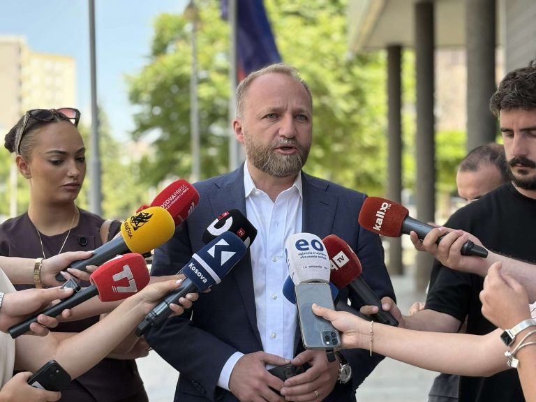 Tahiri thotë se humbësi i këtyre zgjedhjeve është LVV-ja