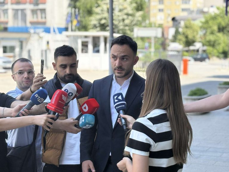 Përplasjet vazhdojnë – Guri: Vetëvendosje po mban peng konstituimin e Kuvendit