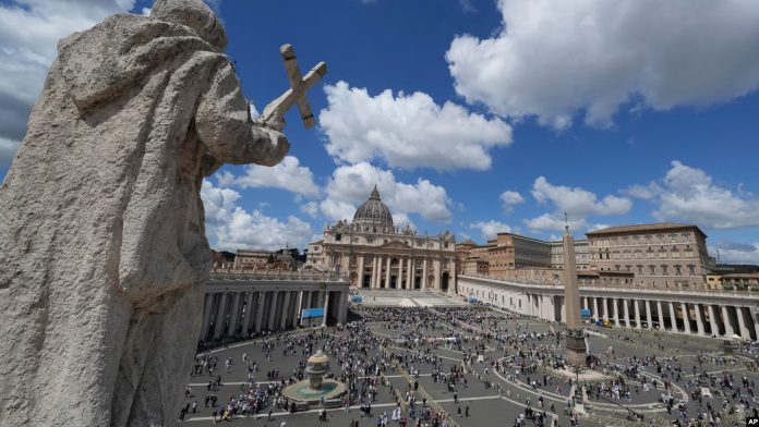 Sheshi i Shën Pjetrit në Vatikan. 8 maj 2025. Foto:AP