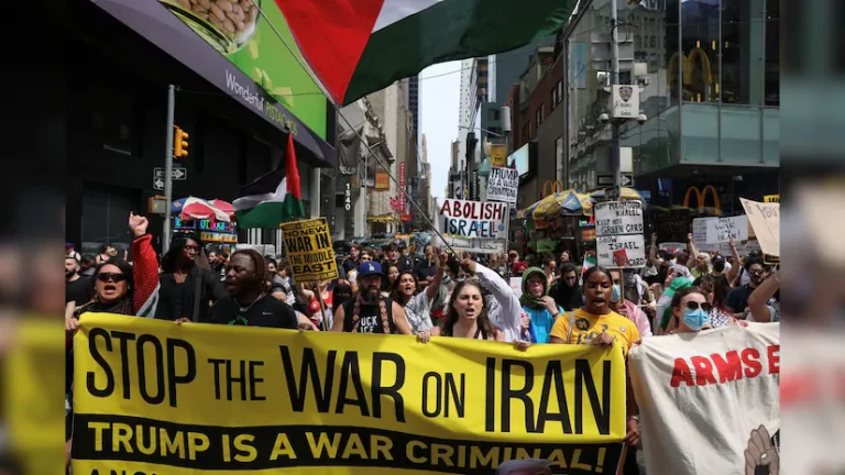 SHBA përfshihet nga protestat kundër luftës, derisa Irani premton të marr hak