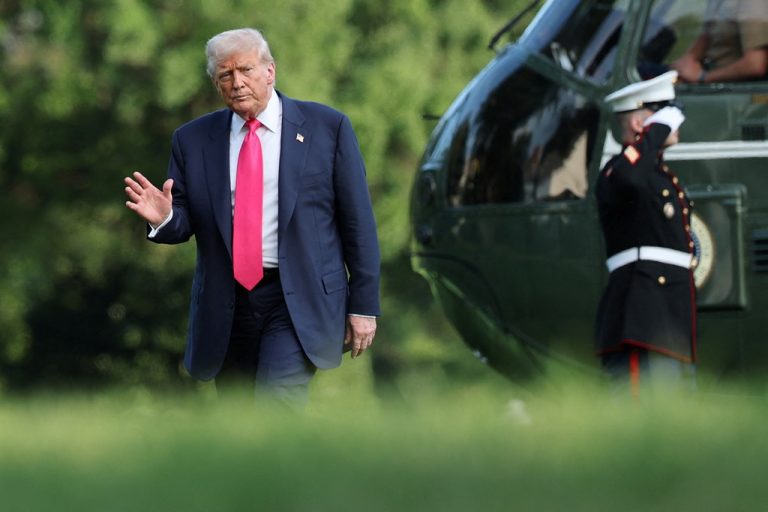 Trump urdhëron bllokimin e cisternave të naftës të sanksionuara brenda dhe jashtë Venezuelës