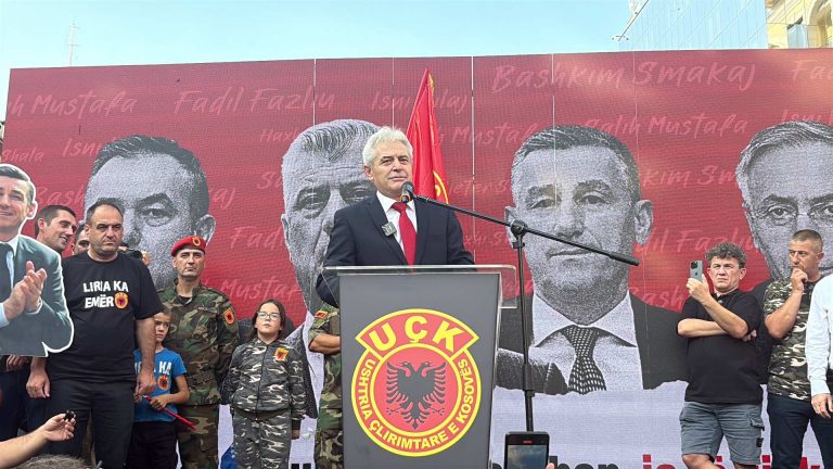 Ali Ahmeti paralajmëron revoltë mbareshqiptare nëse Haga dënon ish-krerët e UÇK-së