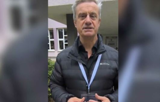 Ambasadori britanik flet pas vizitës në veri të vendit