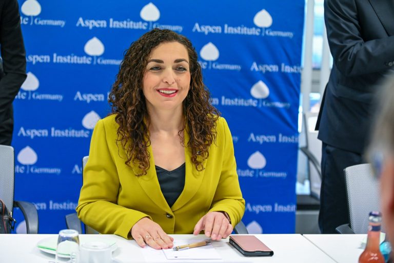 Osmani: Masat ndaj Kosovës kanë nisur të hiqen, pjesa tjetër në janar