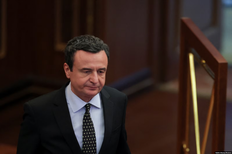 “Kurti po shkel ligjin, po blen vota”