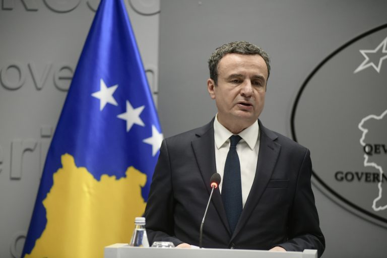 Kurti mohon t’i ketë quajtur gazetarët dhe mediat, si të Serbisë