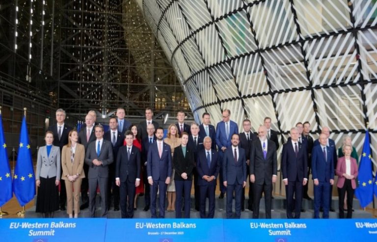 Dialogu Kosovë-Serbi dhe bashkëpunimi rajonal në fokus të BE-së