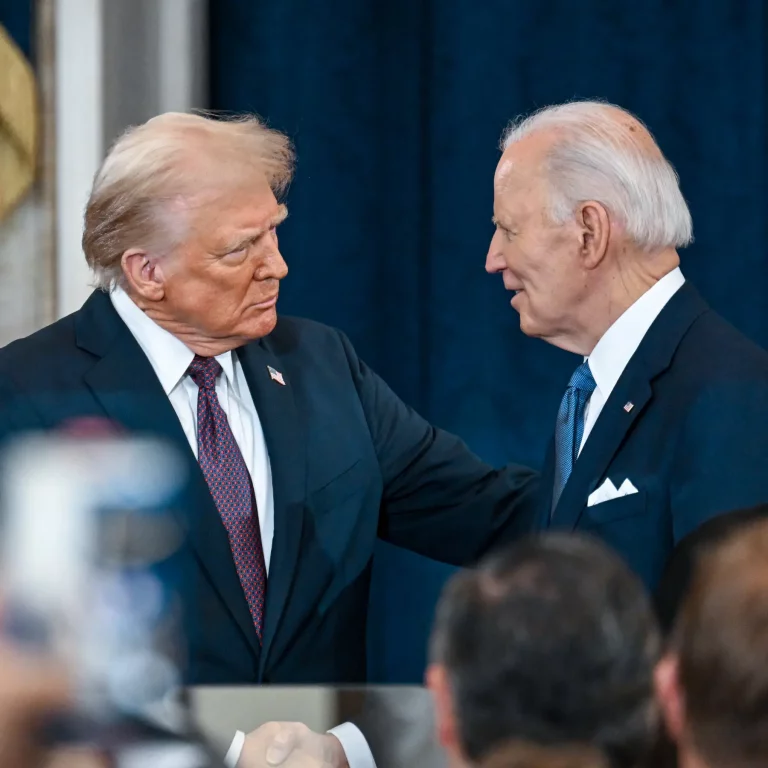 Trump s’e heq dot nga mendja Biden-in: gati një vit në detyrë, ende i fiksuar me paraardhësin