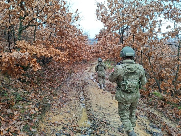 KFOR-i rrit prezencën dhe patrullimet në mbështetje të sigurisë në Kosovë