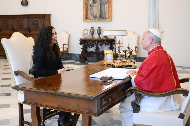 Audiencë me Papën, Osmani: Ftesë për vizitë dhe shpresë për njohjen nga Selia e Shenjtë