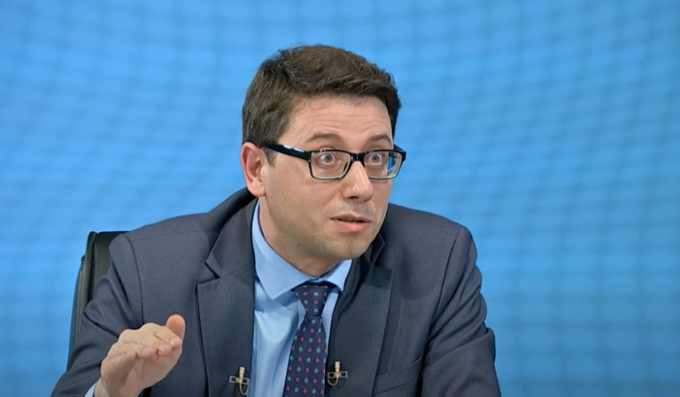 Rrëzohen nenet e Muratit që ua rrezikonin…