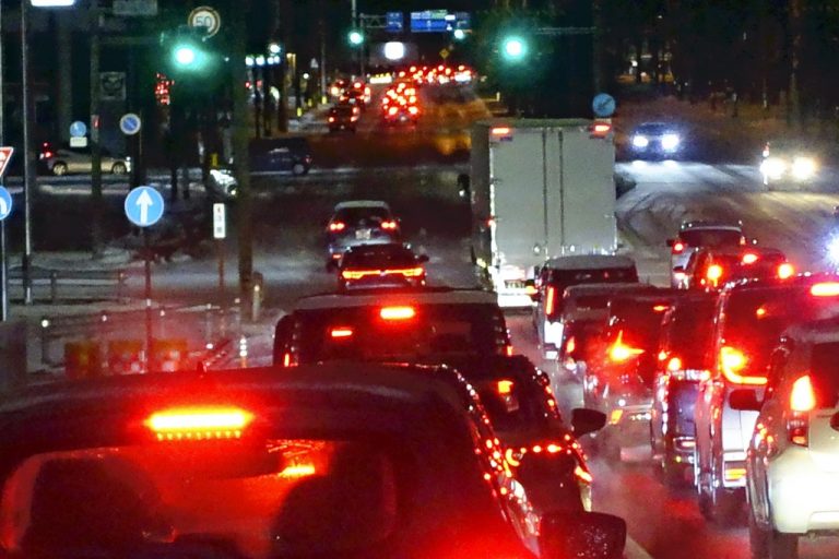 Mijëra japonezë evakuohen pas paralajmërimit për cunami