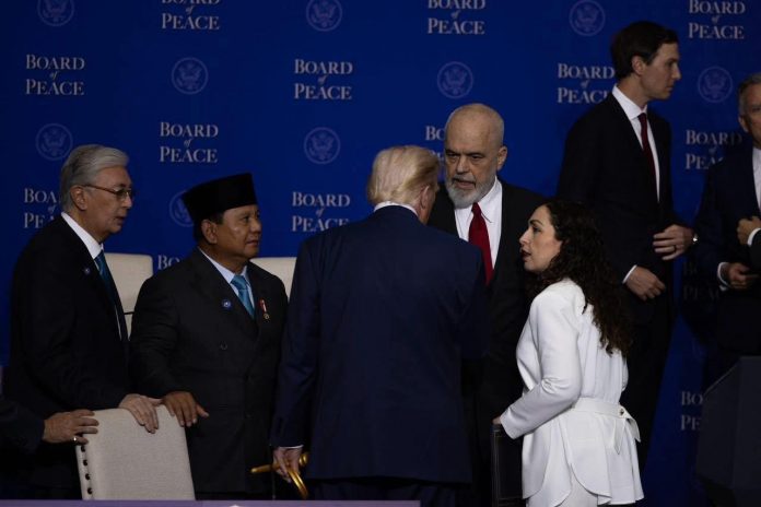 Indonezia, Maroku, Kazakistani, Kosova dhe Shqipëria. Komandanti i ISF-së, Gjeneral-Majori Jasper Jeffers, synon një forcë prej 20,000 ushtarësh dhe 12,000 policësh.