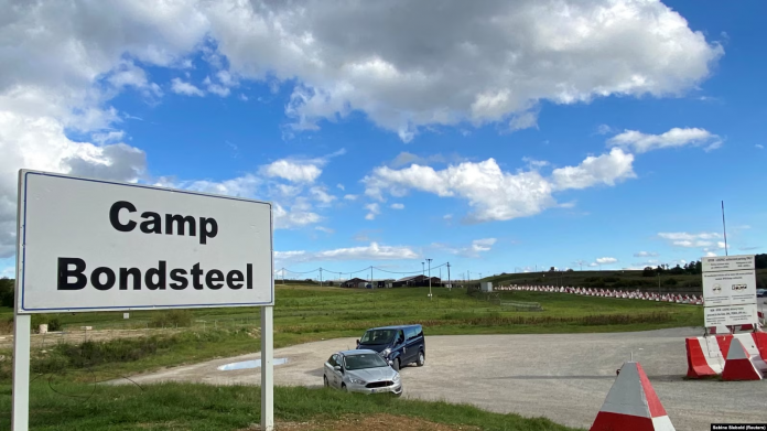 Baza më e madhe ushtarake amerikane në Ballkan, Bondsteel, në Ferizaj, Kosovë.