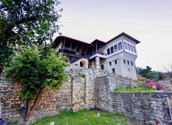 Muzeu Etnografik i Beratit