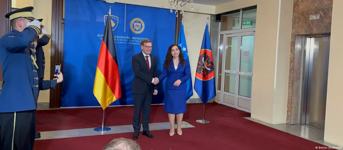 Takimi i ministrit të Jashtëm të Gjermanisë Johann Wadephul me presidenten Vjosa Osmani në Prishtinë (2025)