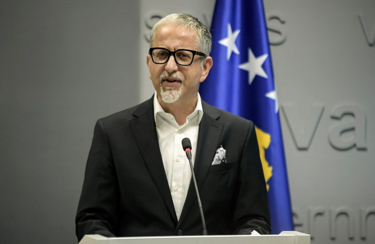 Vitia i reagon deputetes Bajrami: Shumica e milionerëve janë bërë në kohën e LDK-së