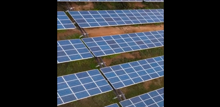 Asnjë panel në fushë: Çfarë po ndodh me parkun diellor milionësh në Rahovec?