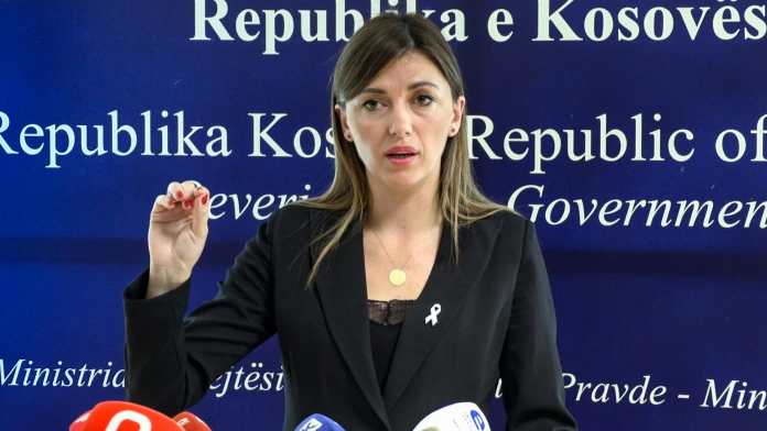 hapet-gjykata-administrative-kosove-albulena-haxhiu-2026 / stormkosova