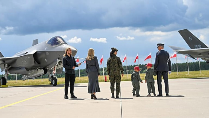 poland-f35-husarz-fighter-jets-enter-service-welcome-to-poland-lockheed-martin-2026